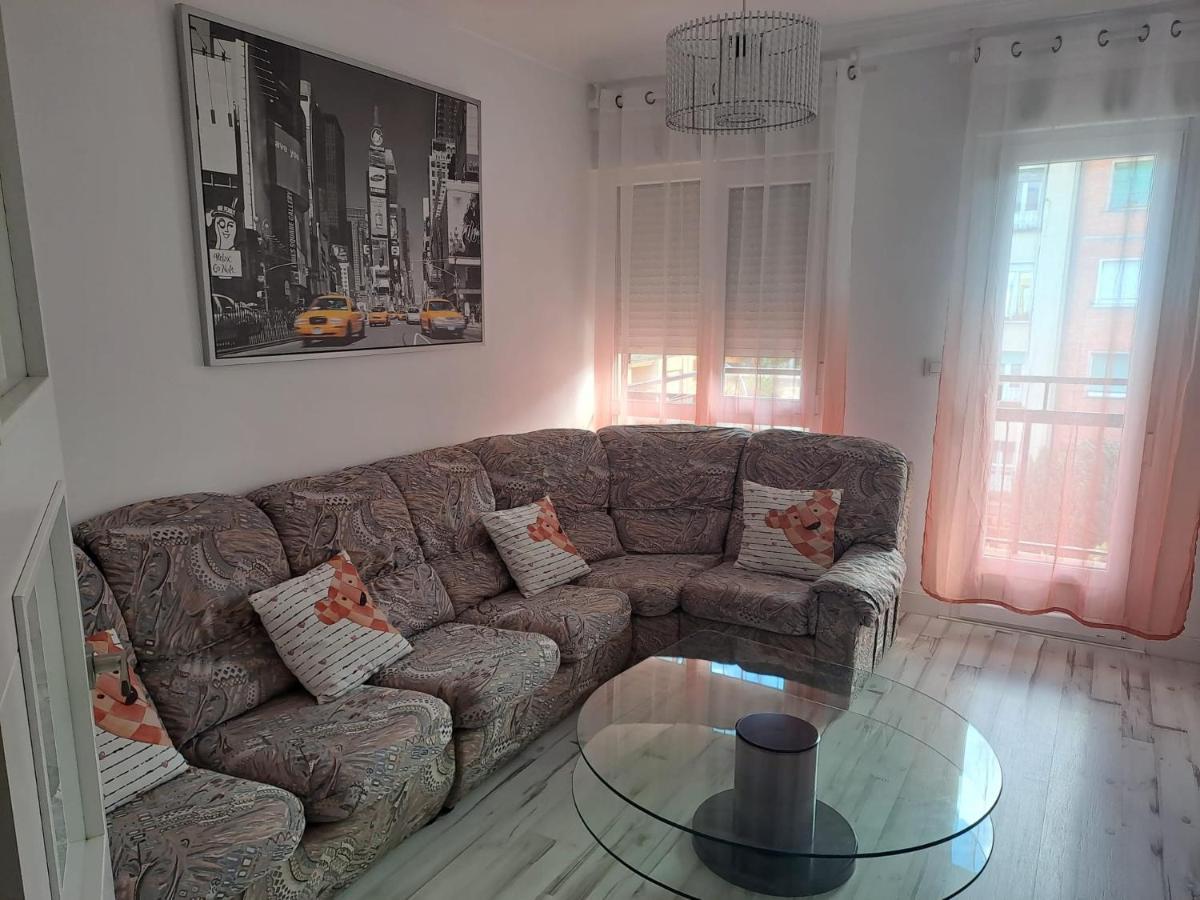 Apartamentos El Conde サント・ドミンゴ・デ・ラ・カルサーダ エクステリア 写真